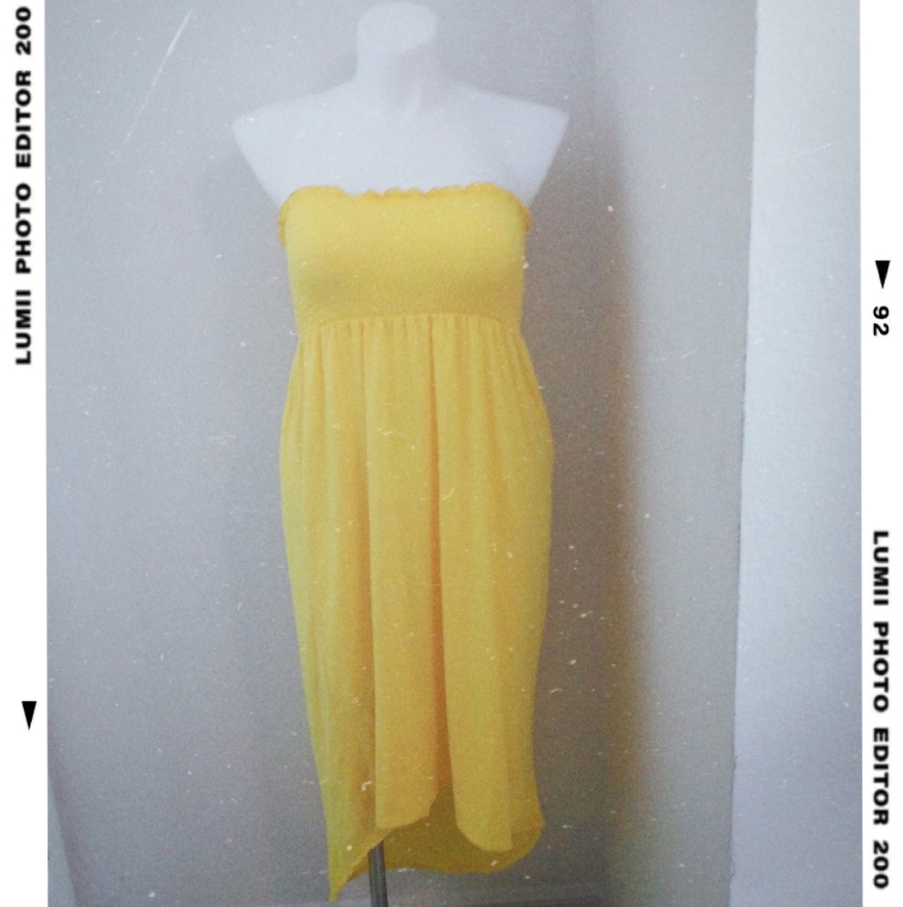 Beautiful yellow dress